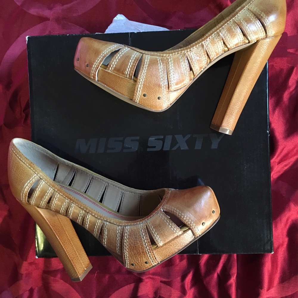 miss sixty shoes Sz 6. Tan “Sasha” Leather heels